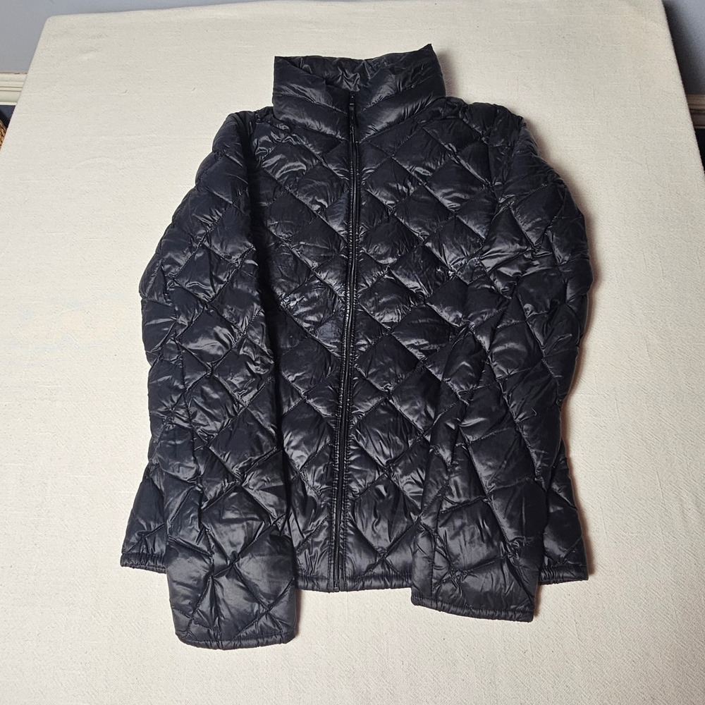 Uniqlo Ultra Light Down Jacket Black Diamond Quilt Puffer Small